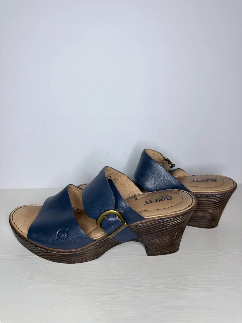 Born handcrafted navy